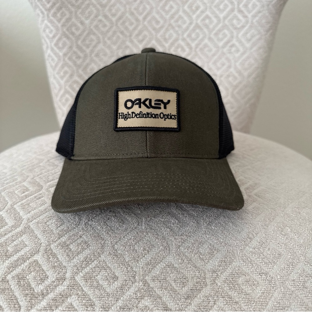 Oakley Olive and Black Mesh Logo Trucker Hat Adjustable Snapback Closure OS